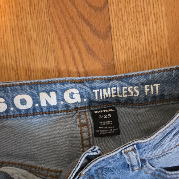 Blue Straight Leg Jeans with Star Embroidery - Picture 2 of 4